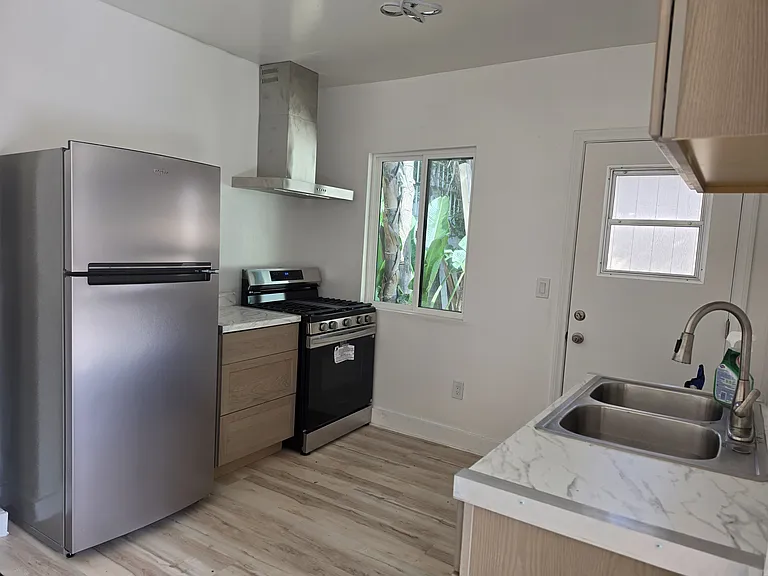 3660 Empire Dr #A — Photo 2