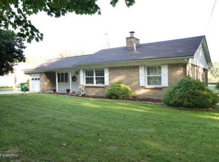 17704 S Fisher Lake Rd, Three Rivers, MI 49093