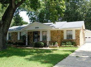 1888 Downing St, Memphis, TN 38117
