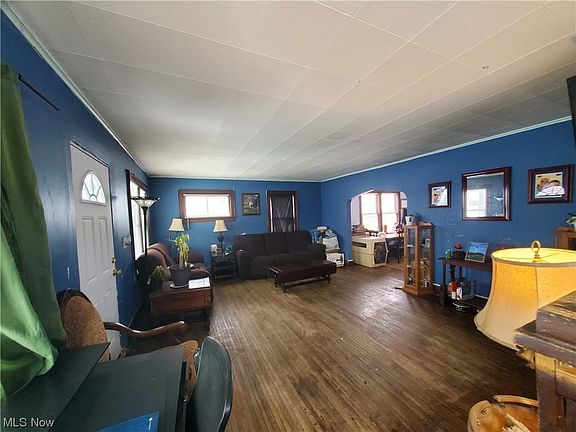 5th image of 3306 Superior Ave