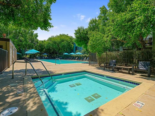 1401 Red Hawk Cir APT K201
