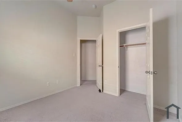 4905 Summer Oaks Ln — Photo 3