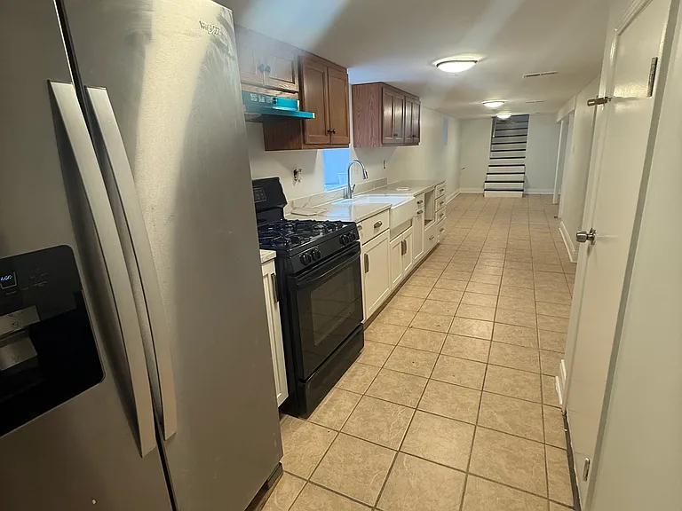 1056 N Parkside Ave #G — Photo 2