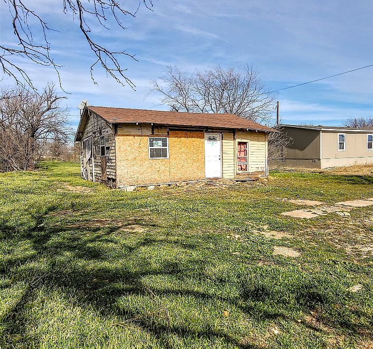 516 E 1st St, Baird, TX 79504 Zillow