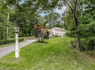 1 Tiffany Trl, Hopkinton, MA 01748