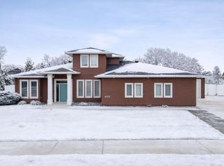 4337 66th St S, Fargo, ND 58104