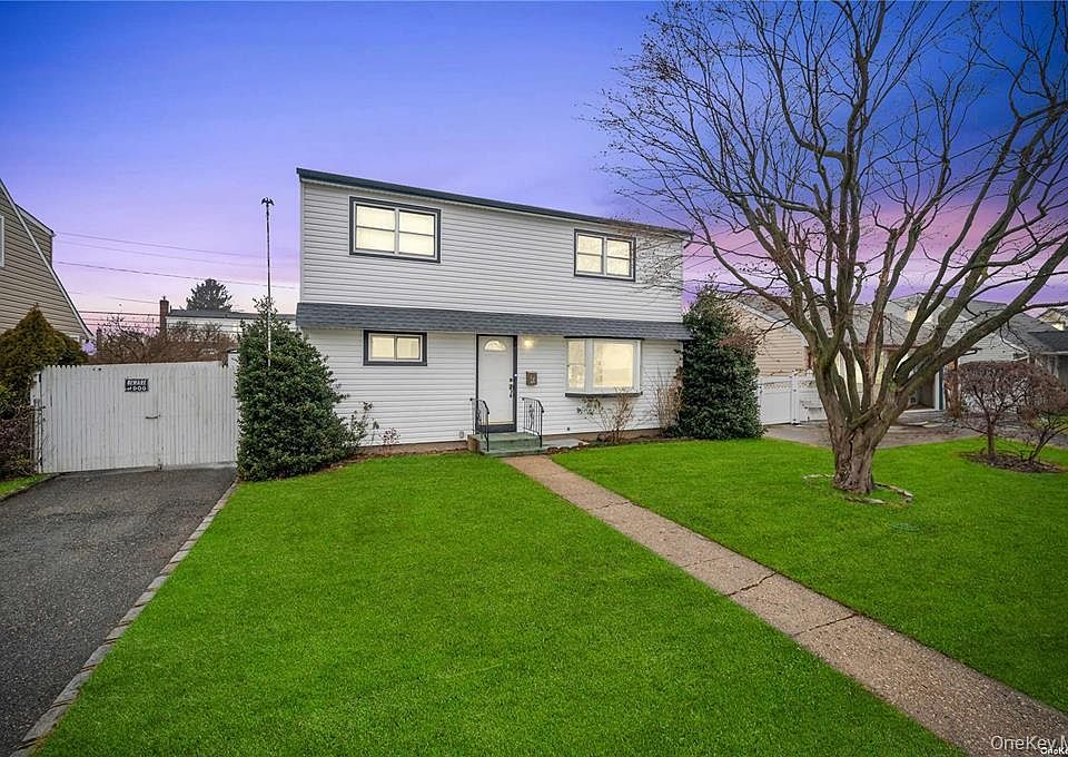 1st image of 54 Ketcham Avenue