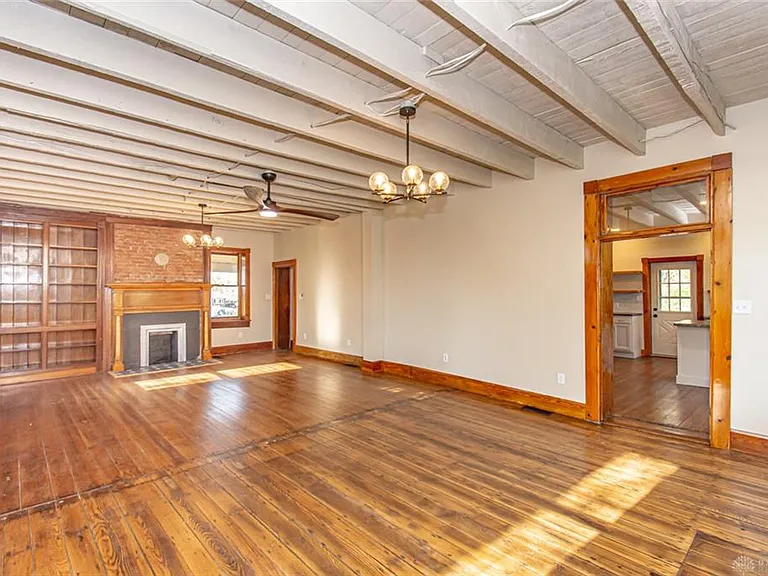 117 Montgomery Ave — Photo 13
