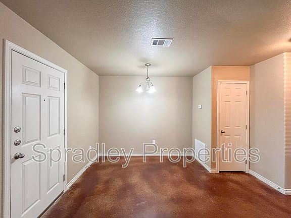 5th image of 1560 Chance Ct