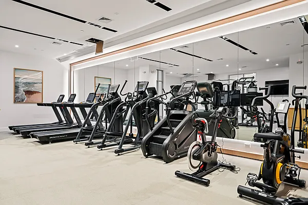 Rented by Nooklyn NYC LLC | media 83