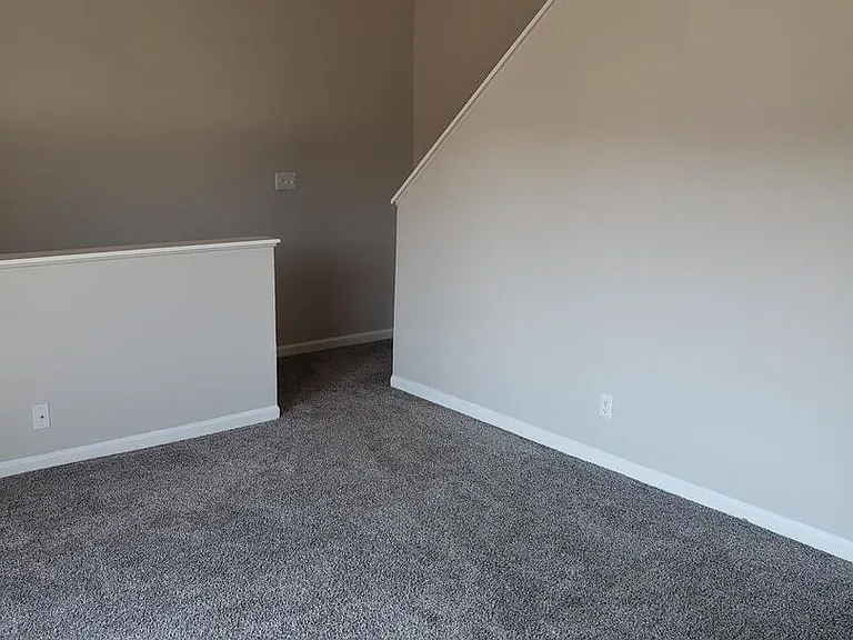 Waterway Crossing Apartments — Photo 35