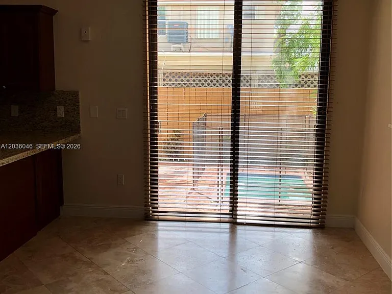 3227 Gifford Ln #3227 — Photo 9