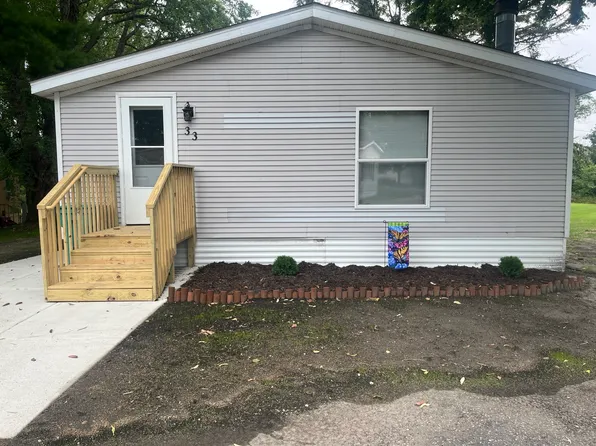 2126 3rd Ave NW Trailer 33, Owatonna, MN 55060
