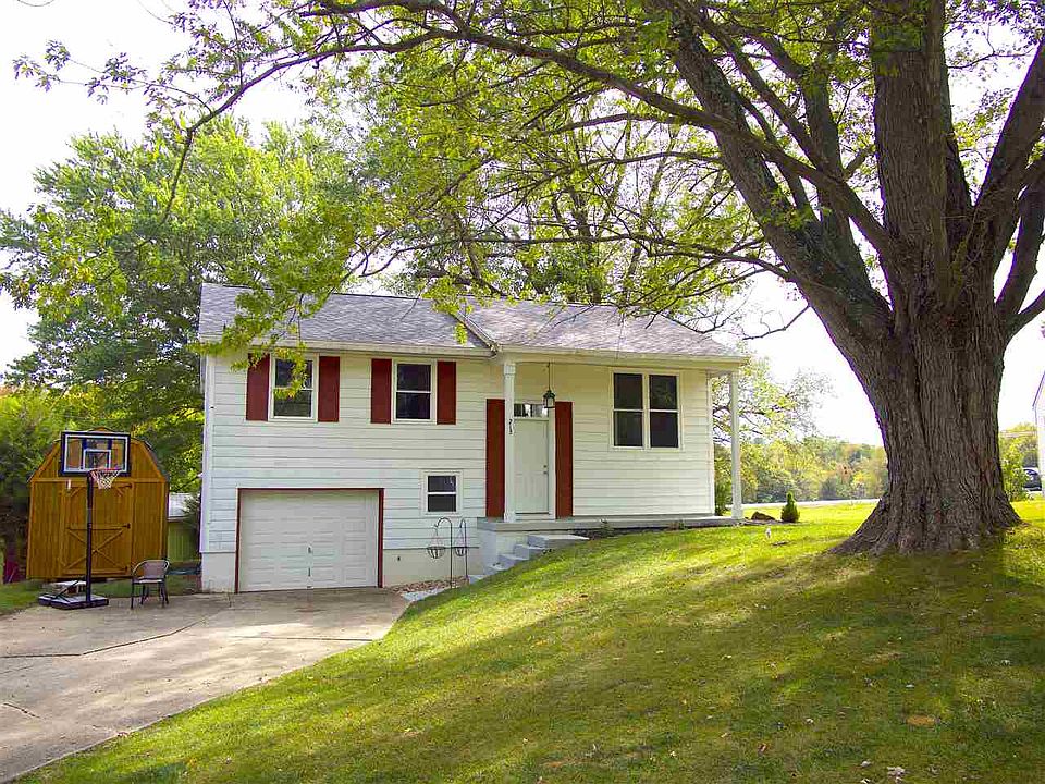1st image of 213 Poplar Dr