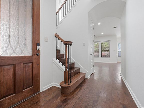 5th image of 13826 Oakview Cove