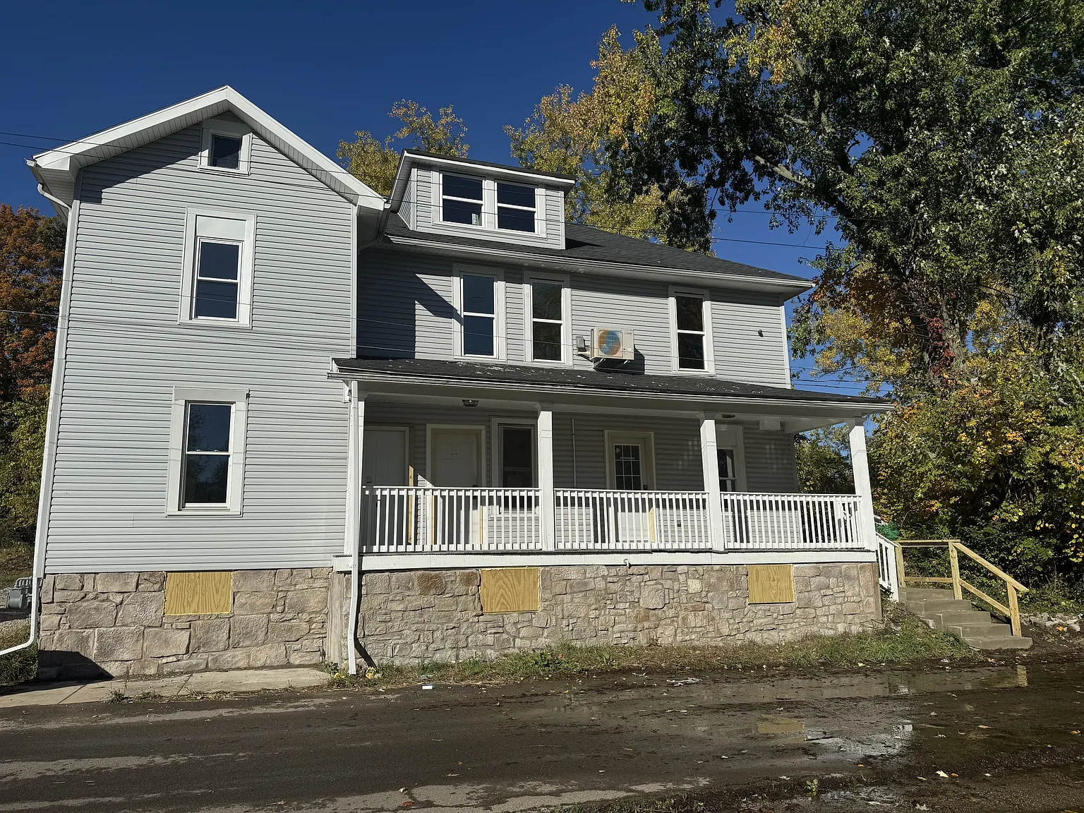 131 Pleasant Avenue — Photo 1