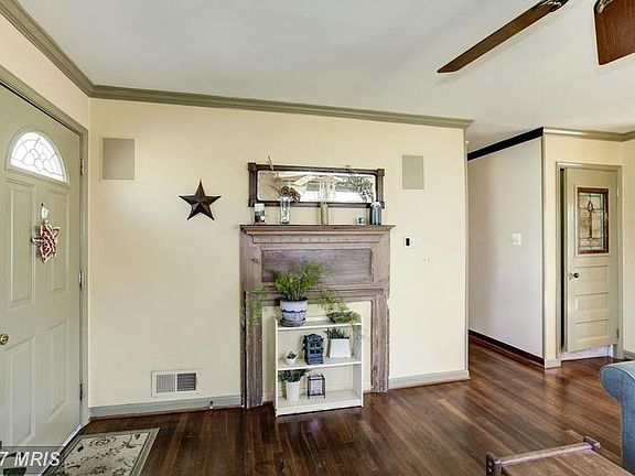 4th image of 2218 Orchid Dr