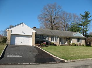 351 Old Tote Rd, Mountainside, NJ 07092