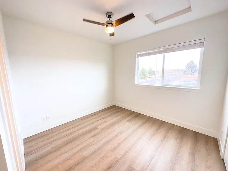 Welcome to Sun Drive Townhomes! — Photo 16