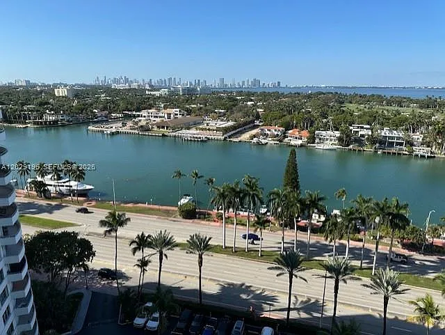 5161 Collins Ave #1709 — Photo 8