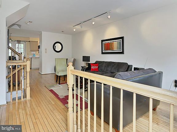 4th image of 3004 Heritage Springs Ct