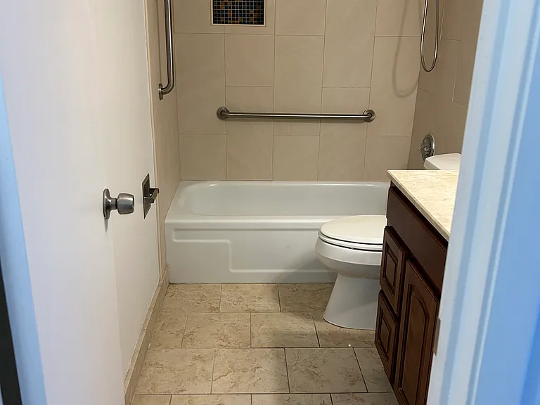 2225 Holden Ave #107 — Photo 9