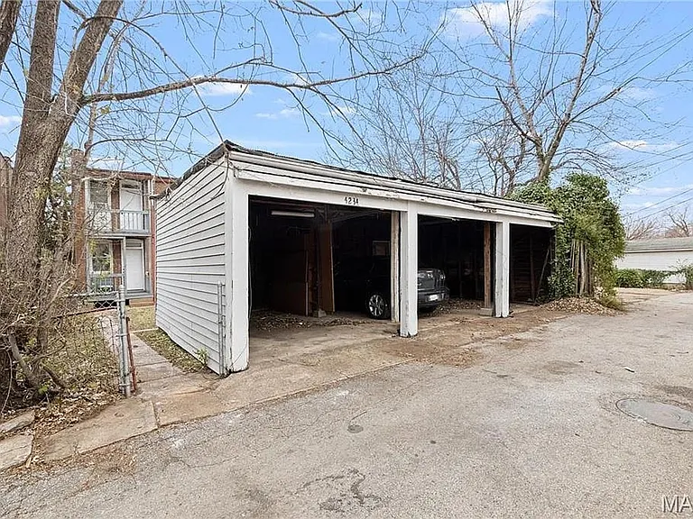 4234 Dewey Ave — Photo 19