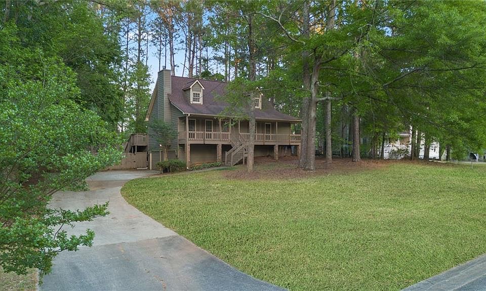 1st image of 77 Alma Dr