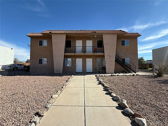 5th image of 2146 Riviera Blvd