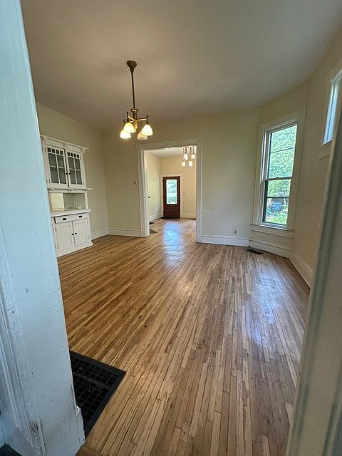 1st image of 632 Bates Ave #634