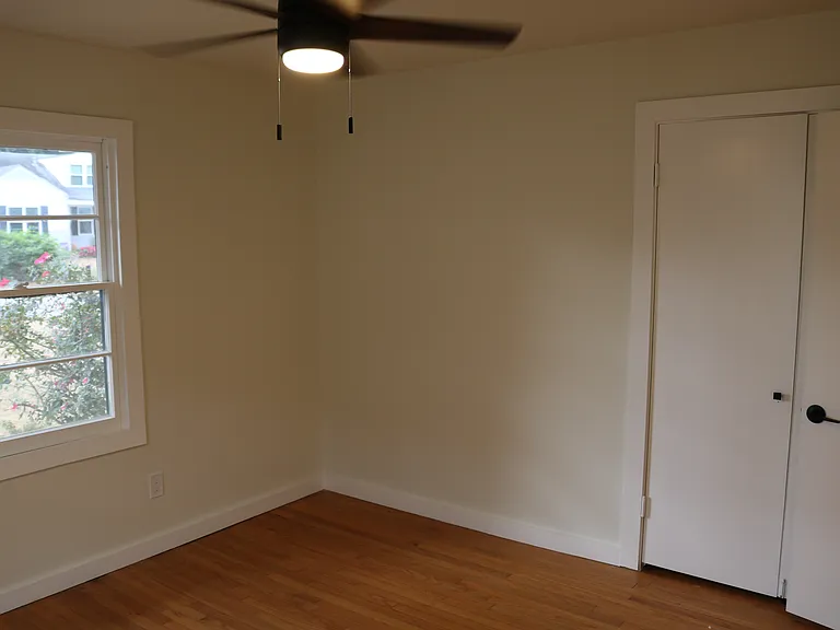 2833 E 1st Pl — Photo 7