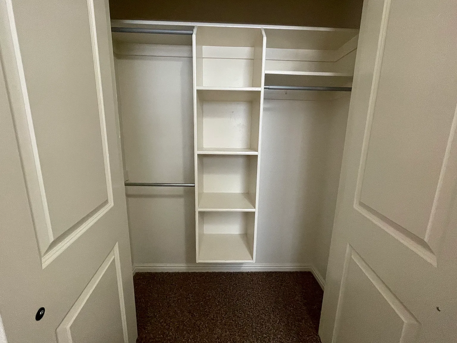 2 bed, 1.5 bath, 1150 sqft, $1,430 — Photo 4