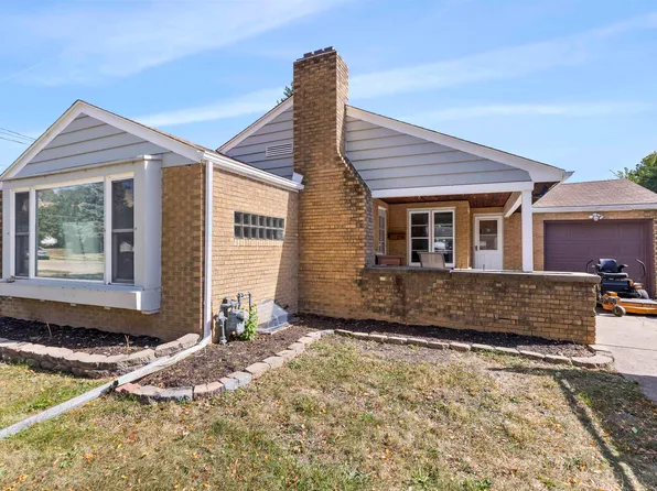 1254 Holland St, Rockford, IL 61102