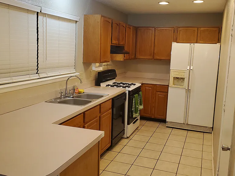 2748 S 136th East Ave — Photo 20