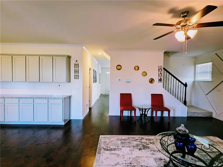 3518 English Elm Way — Photo 8
