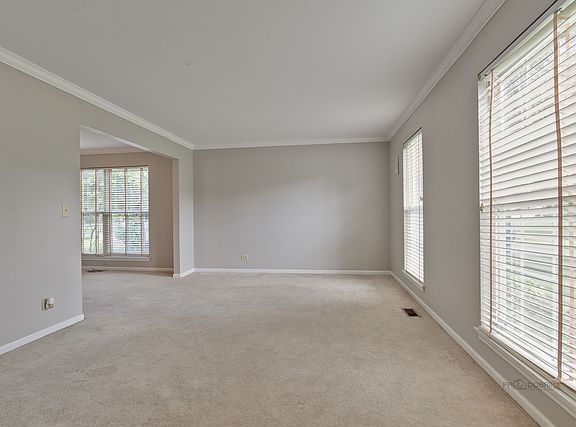 3rd image of 800 Waterford Dr