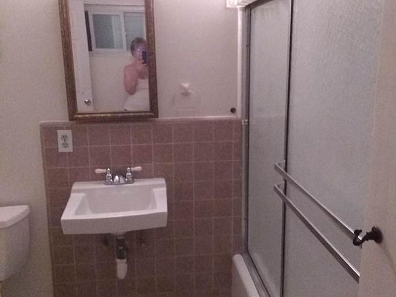 4th image of 1292 N Laurel Ave #D