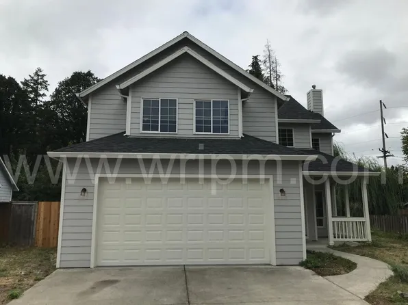 59150 Oak Glen Dr, Saint Helens, OR 97051