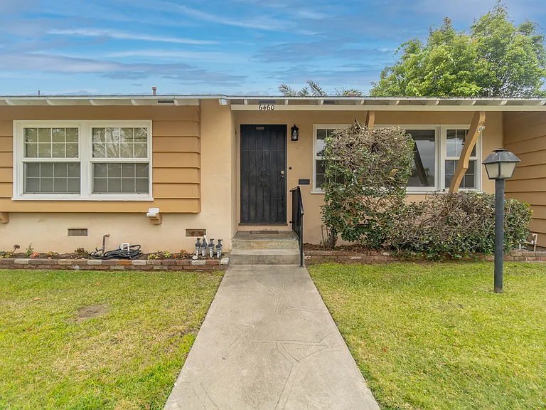 6460 Dos Rios Rd — Photo 1