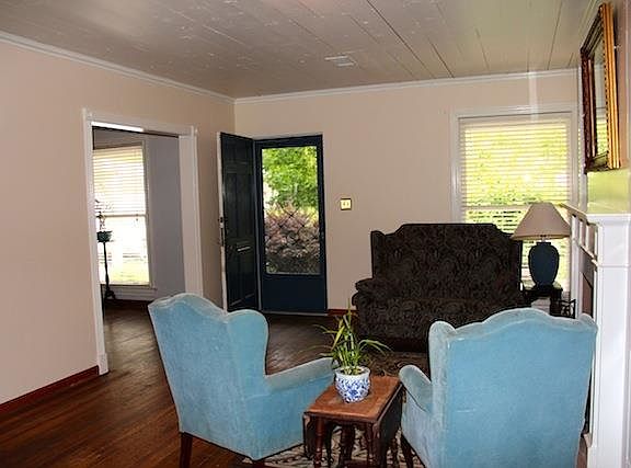 3rd image of 1416 Lillie St
