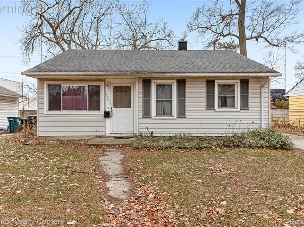 10281 Albany Ave, Oak Park, MI 48237
