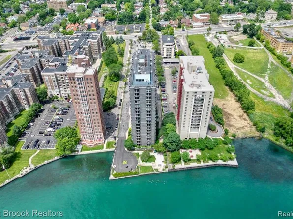 8200 E Jefferson Ave APT 1808, Detroit, MI 48214