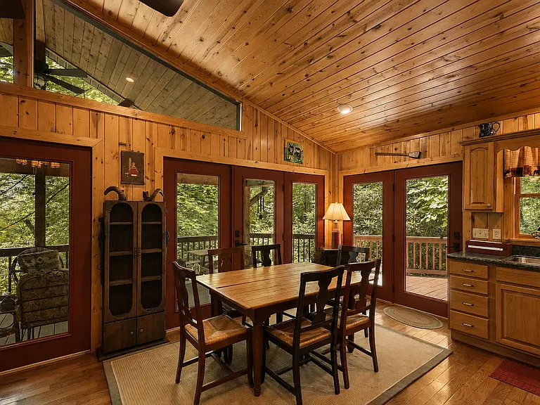 361 Wyanoak Rd — Photo 9
