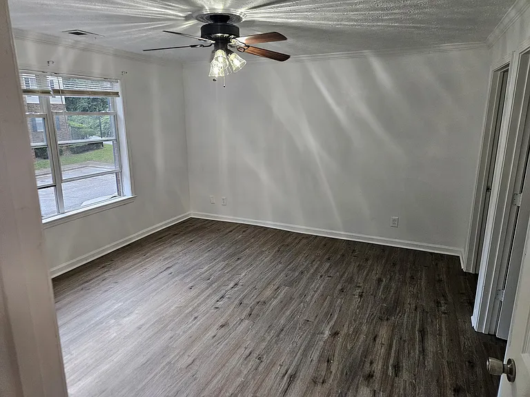 3235 Fairington Dr #3235 — Photo 7