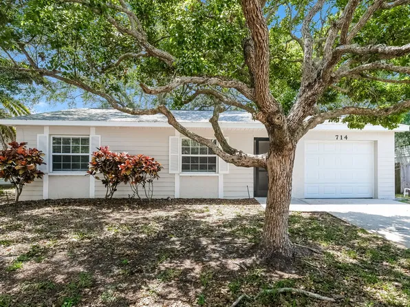 714 Crimson King Trce, Tarpon Springs, FL 34689