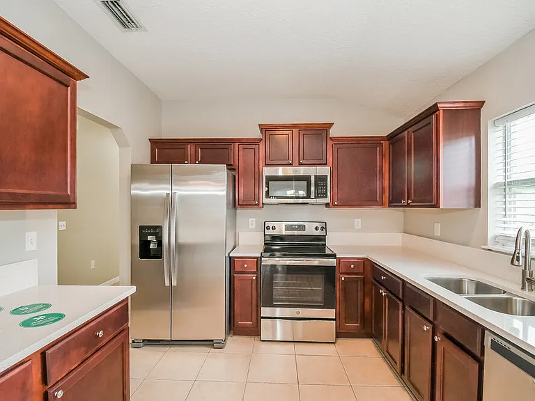 5107 Johnson Creek Dr — Photo 8