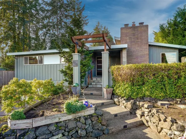 808 Alameda Avenue, Fircrest, WA 98466