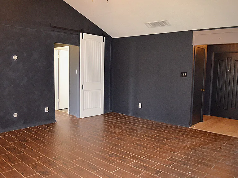 4312 Creekside Dr — Photo 8