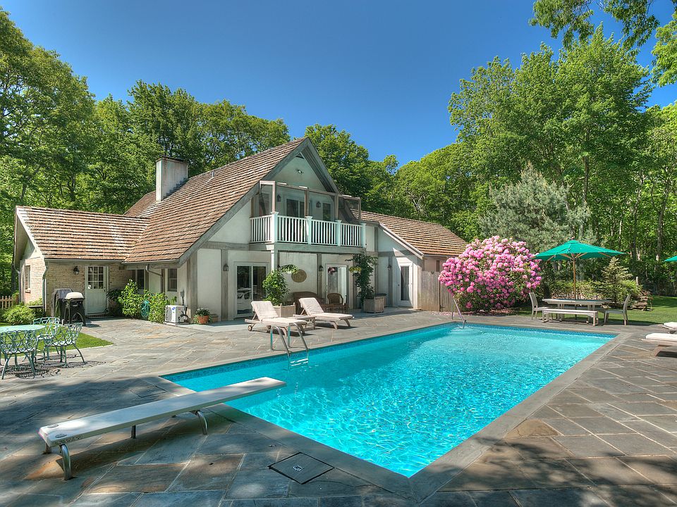1st image of 116 Laurel Valley Dr