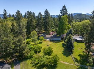 2278 Hubbard Ln, Grants Pass, OR 97527